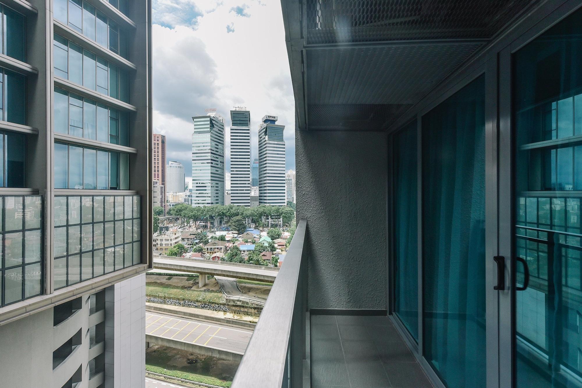 Summer Suites Residences By Subhome Kuala Lumpur Extérieur photo